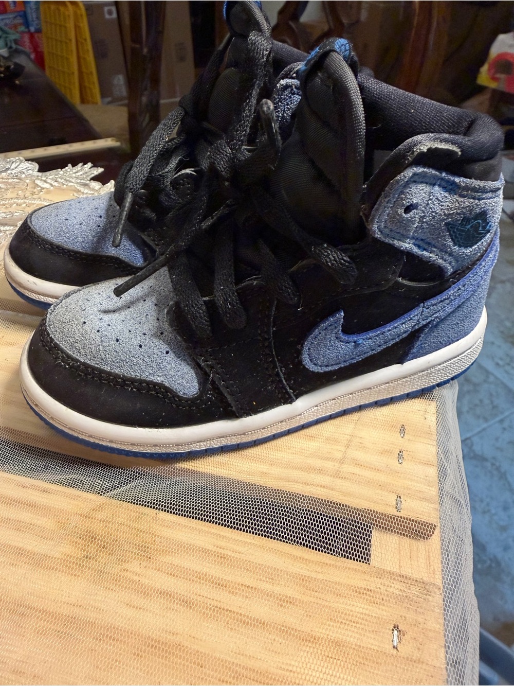 Nike Kids High-Top Sneakers in Black and Light Blue